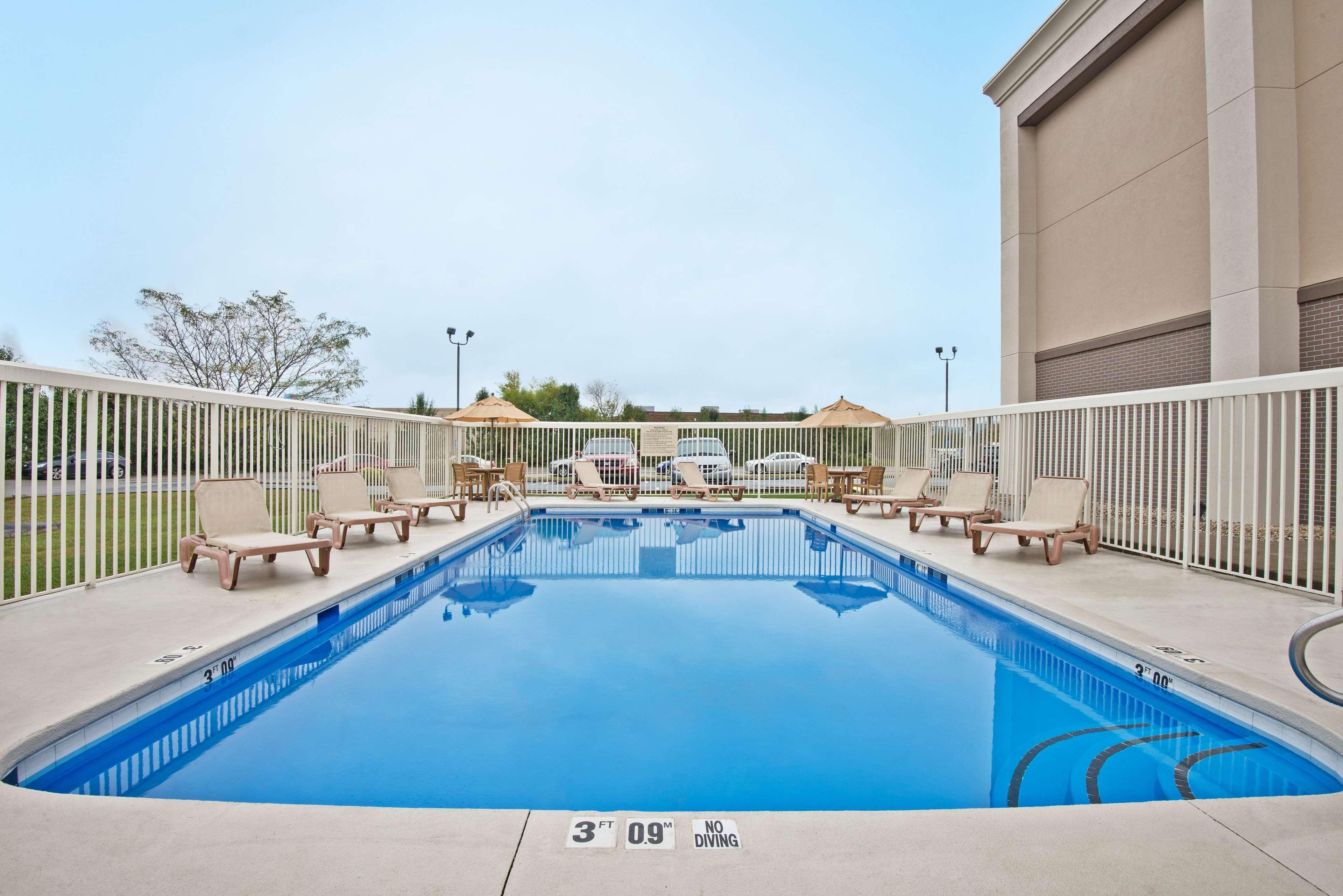 Hampton Inn Winfield Teays Valley Екстер'єр фото